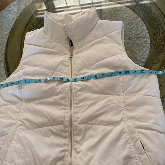 Lands End Womens Puffer Vest Size XL Ivory Down Pockets Mock Neck Full Zip - Picture 9 of 9
